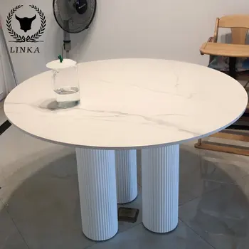 Круглый обеденный стол из массива скандинавского дерева мраморный стол для семейных переговоров в гостиной круглый стол простой и настраиваемый Изображение